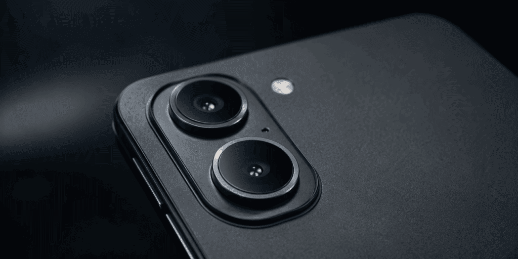 iQOO Z11 Lite Review: The Next Budget Champion or Just Hype? 1 Close-up macro shot of the iQOO Z11 Lite dual rear camera module showing the 50MP primary lens.